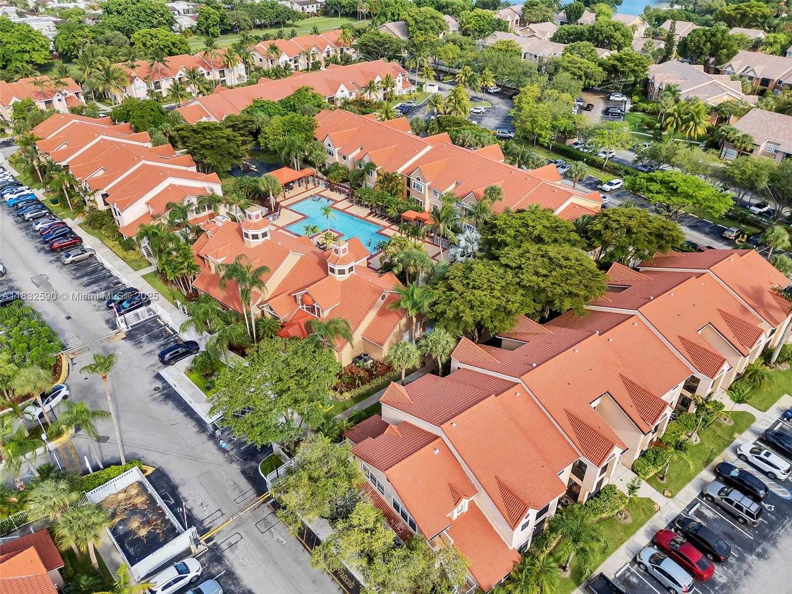 Small Image of 15560 SOUTH WEST 104TH TER #611, Miami Number 26