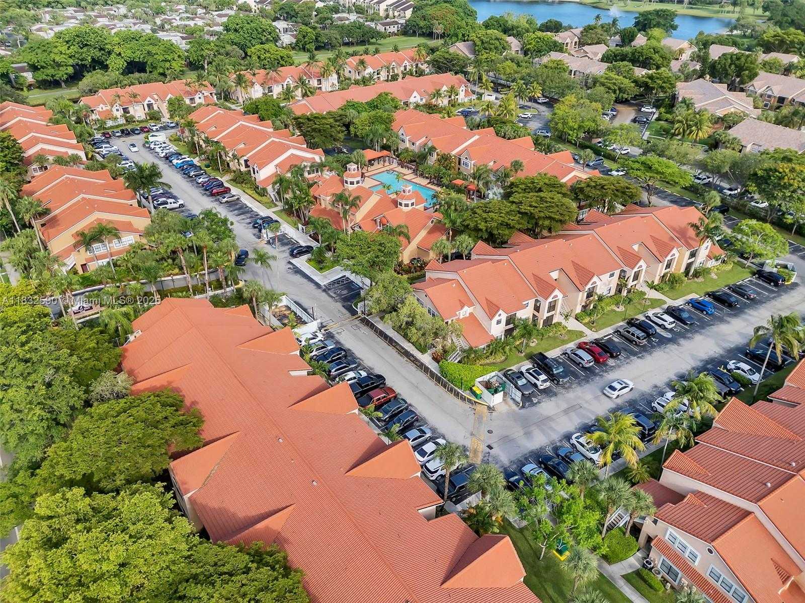 Small Image of 15560 SOUTH WEST 104TH TER #611, Miami Number 31