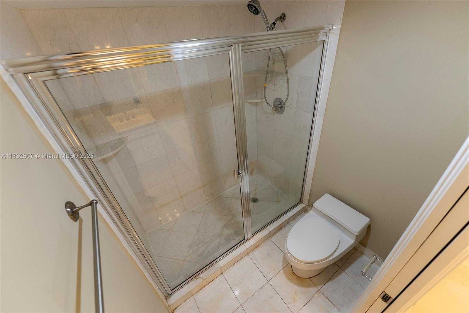 Small Image of 3530 MYSTIC POINTE DR #2207, Aventura Number 21