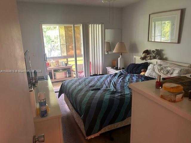 Small Image of 367 SHEFFIELD O #O, West Palm Beach Number 11