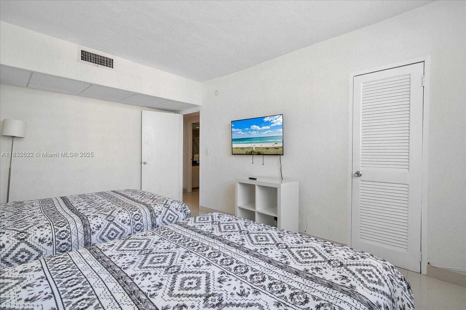Small Image of 3801 SOUTH OCEAN DR #8X, Hollywood Number 17