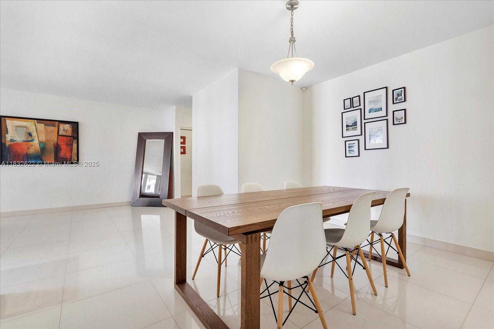 Small Image of 3801 SOUTH OCEAN DR #8X, Hollywood Number 9