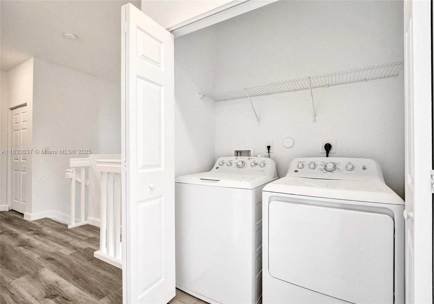 Small Image of 5013 VULCAN WAY, Davie Number 25