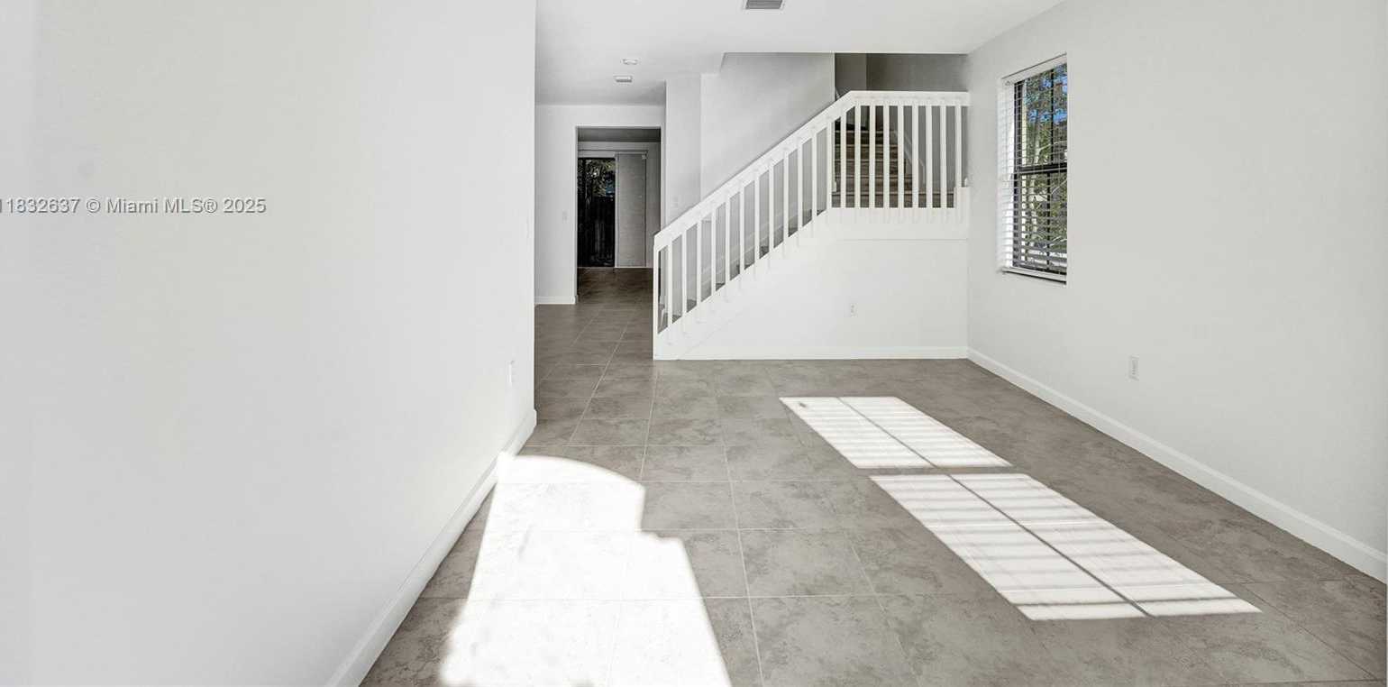 Small Image of 5013 VULCAN WAY, Davie Number 3