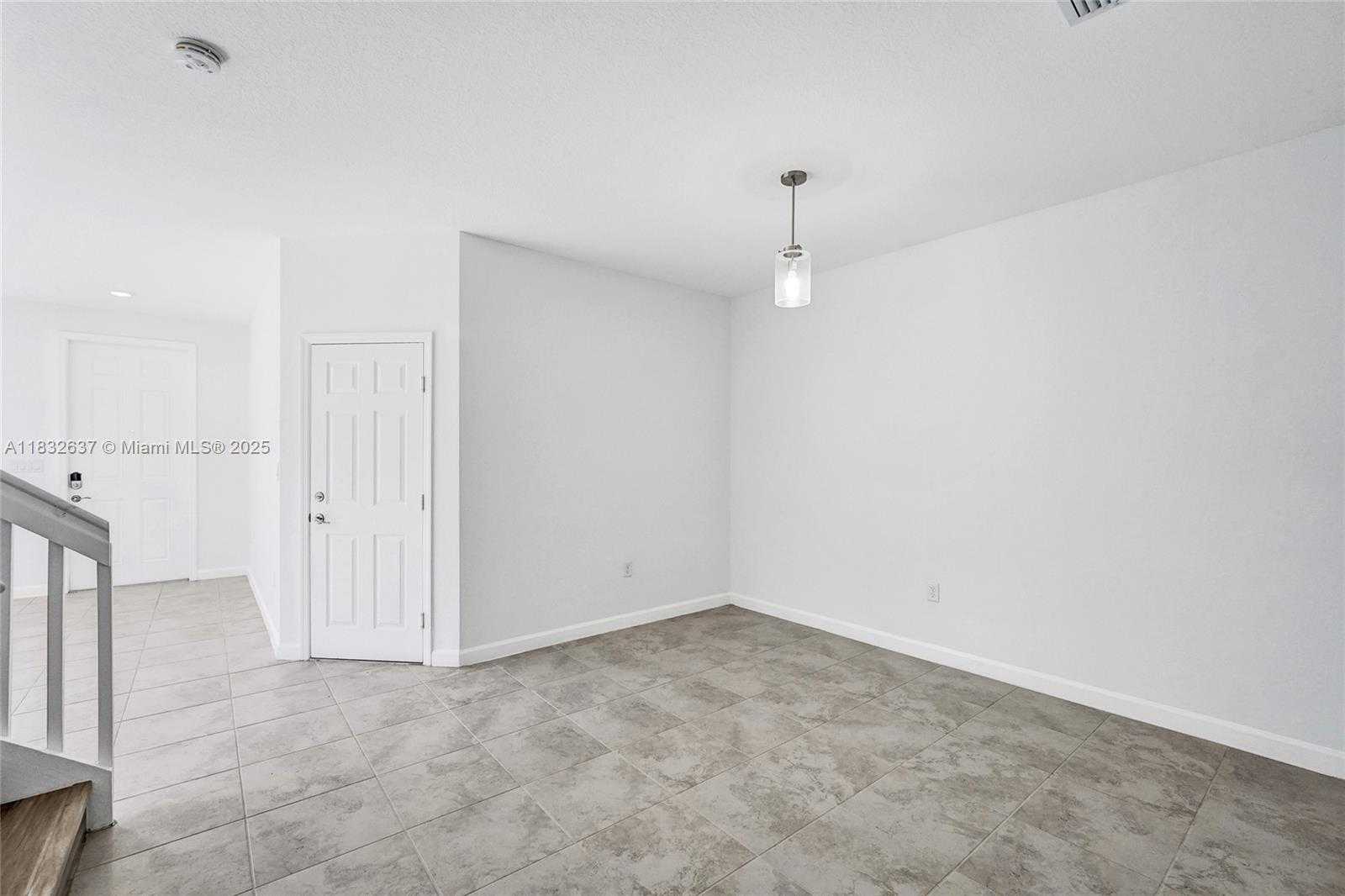 Small Image of 5013 VULCAN WAY, Davie Number 6