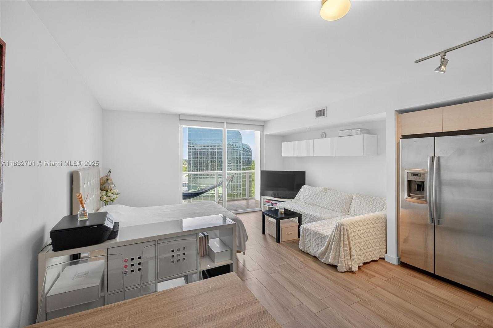 Small Image of 4250 BISCAYNE BLVD #1206, Miami Number 4