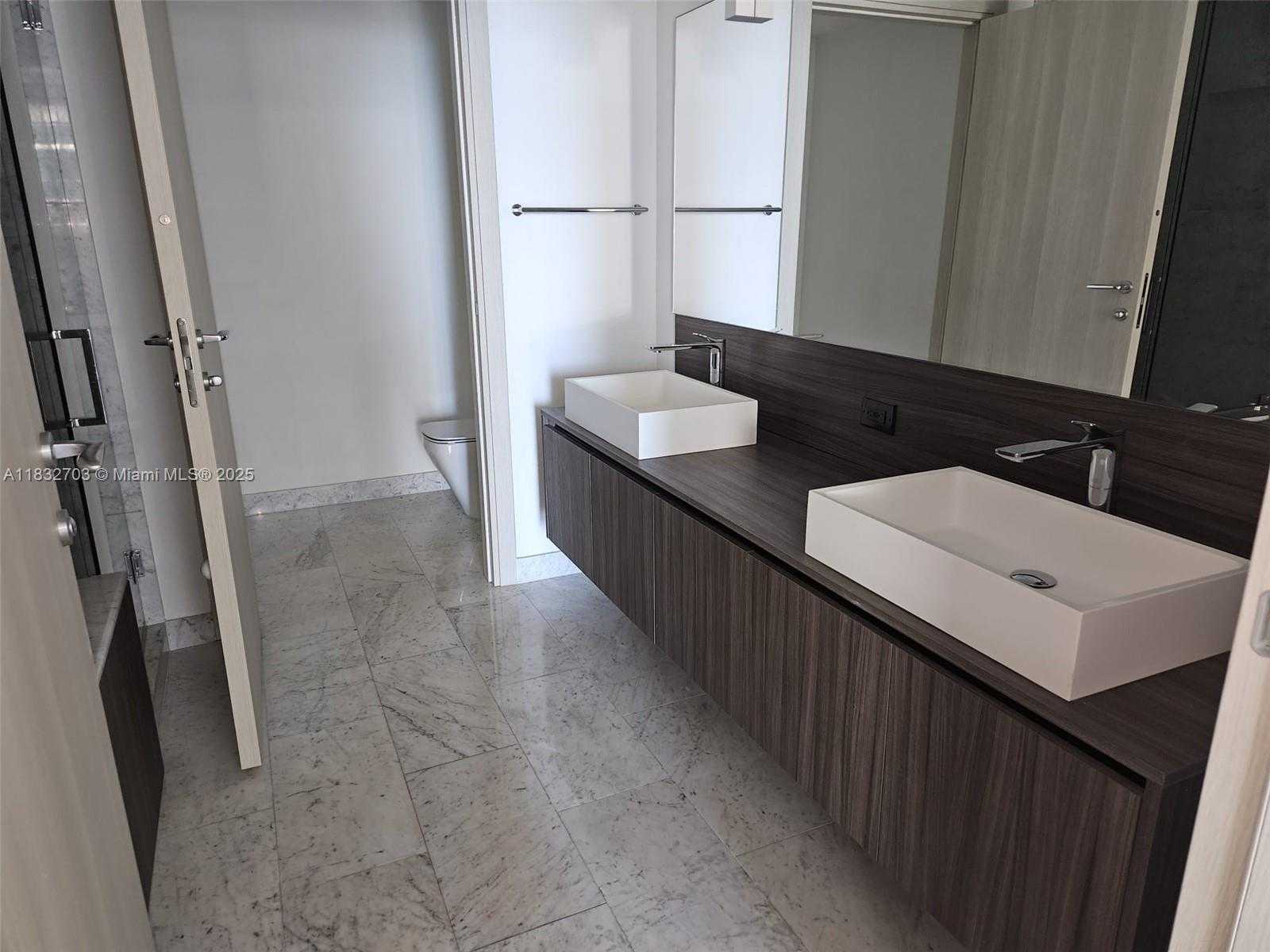 Small Image of 1000 BRICKELL PLZ #3703, Miami Number 15