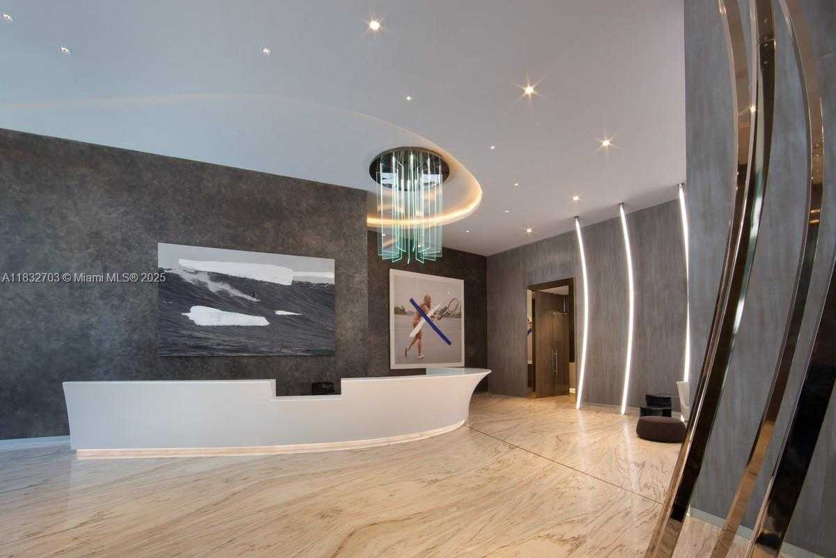 Small Image of 1000 BRICKELL PLZ #3703, Miami Number 2