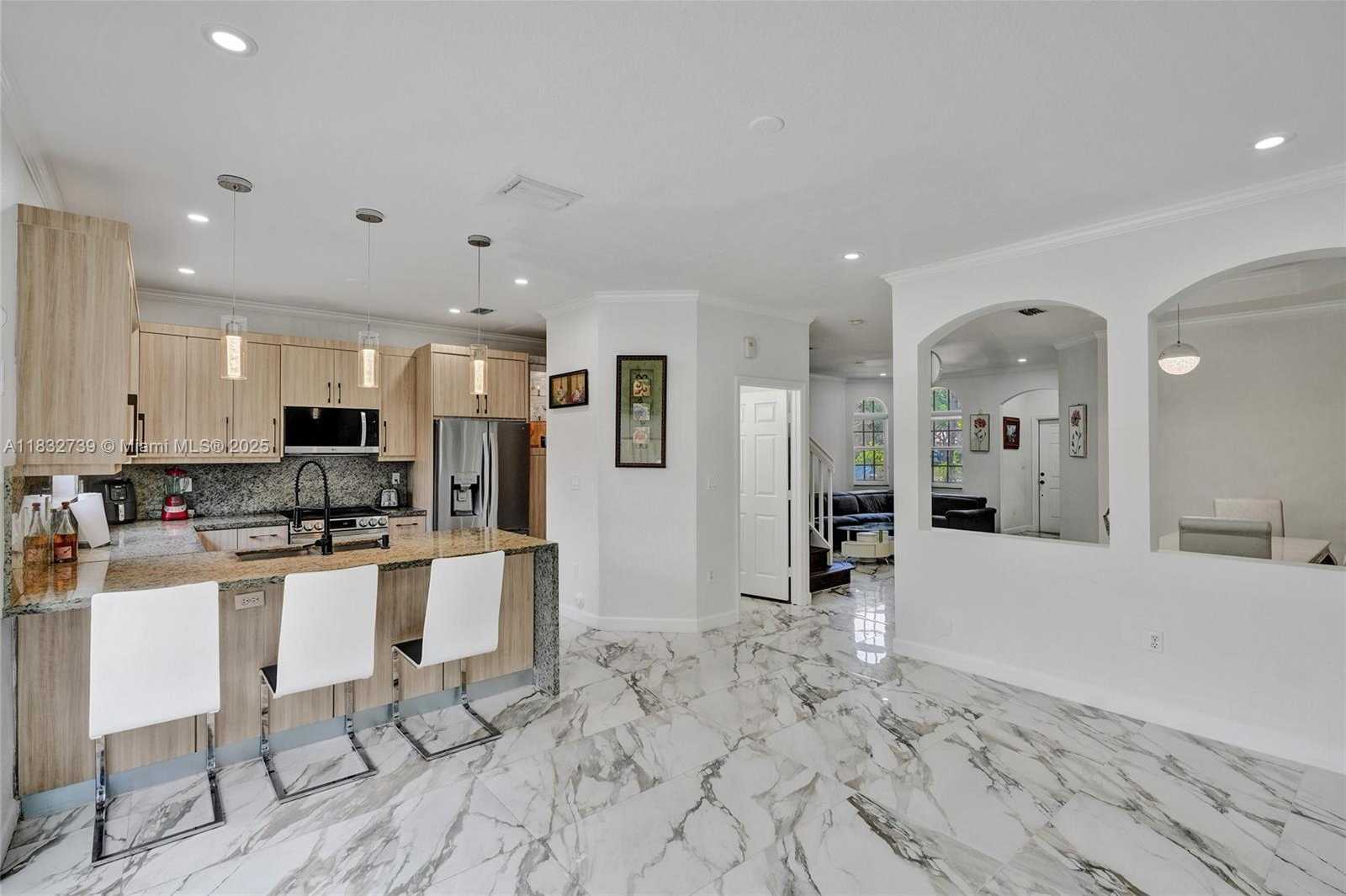 Small Image of 12758 SOUTH WEST 50TH ST, Miramar Number 11