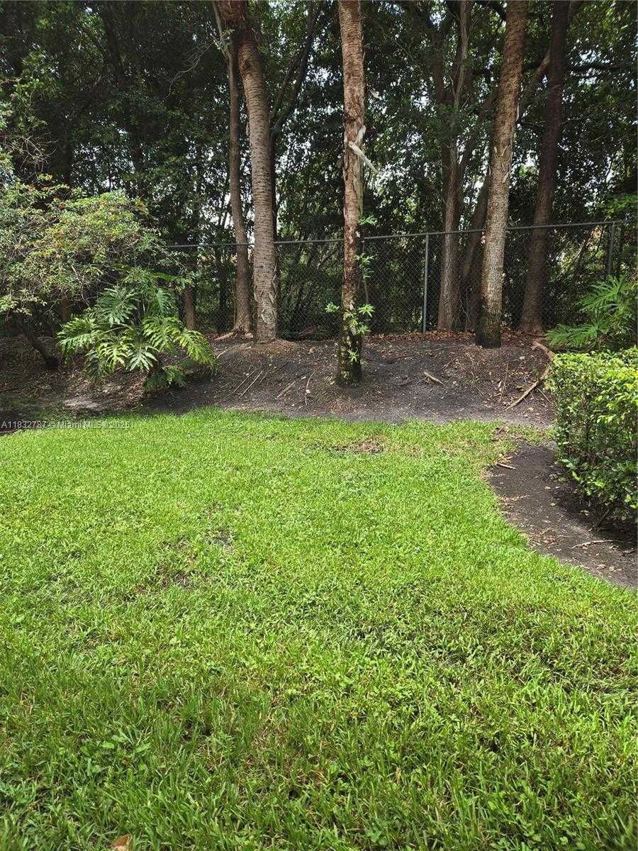 Small Image of 800 SOUTH WEST 142ND AVE #N111, Pembroke Pines Number 12
