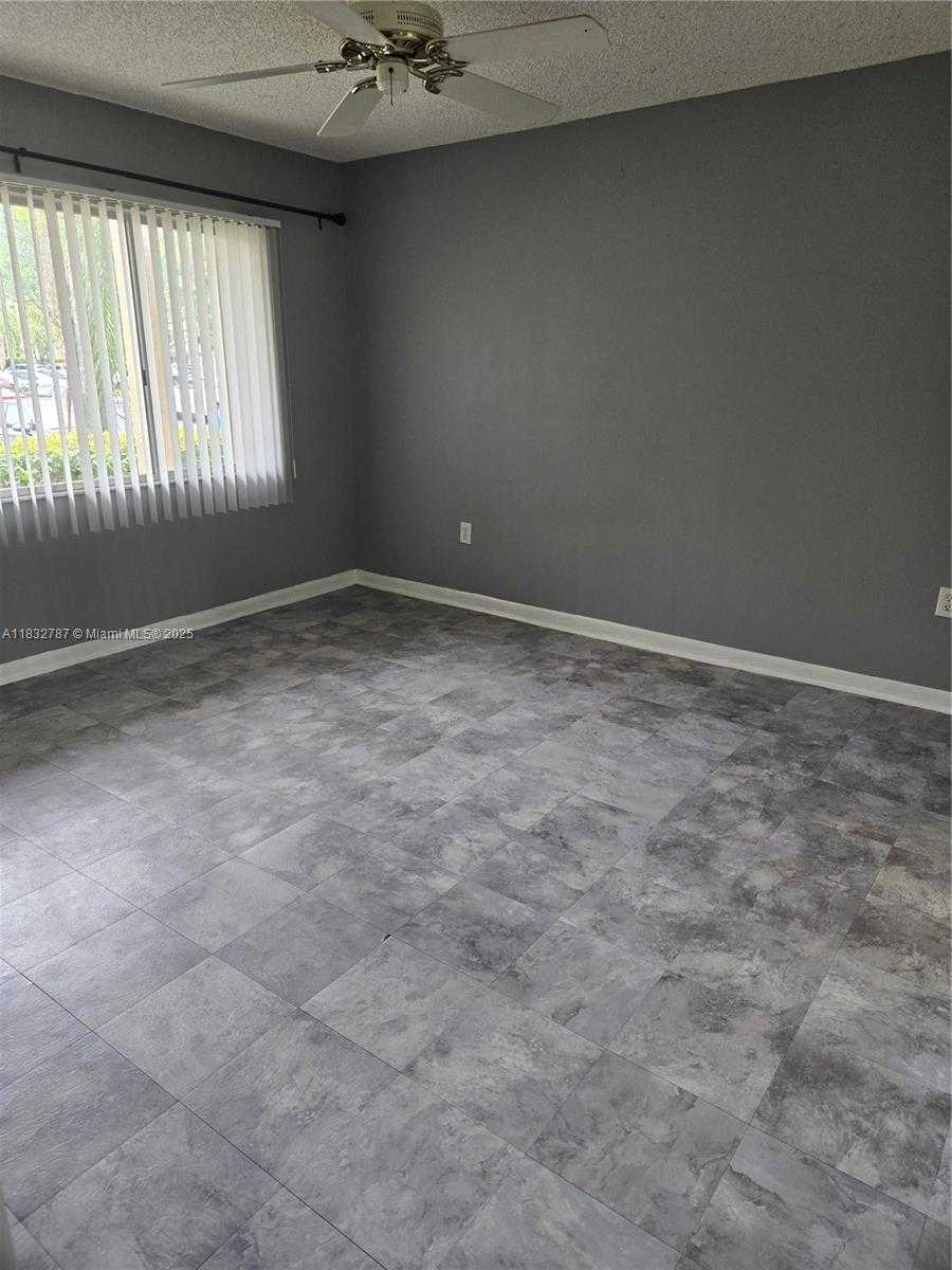 Small Image of 800 SOUTH WEST 142ND AVE #N111, Pembroke Pines Number 3