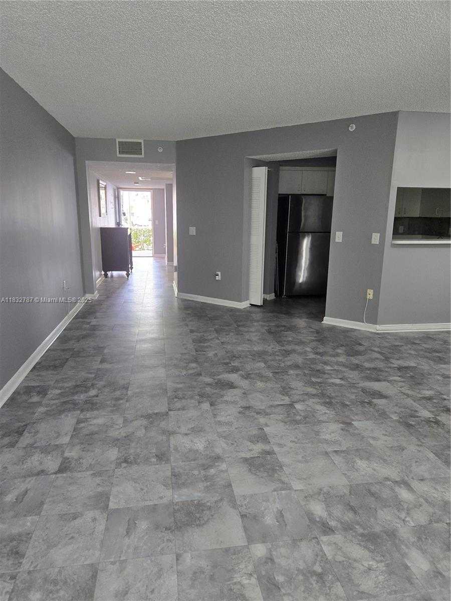 Small Image of 800 SOUTH WEST 142ND AVE #N111, Pembroke Pines Number 5