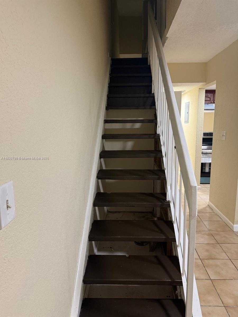 Small Image of 2341 WEST 66TH PL #103, Hialeah Number 6