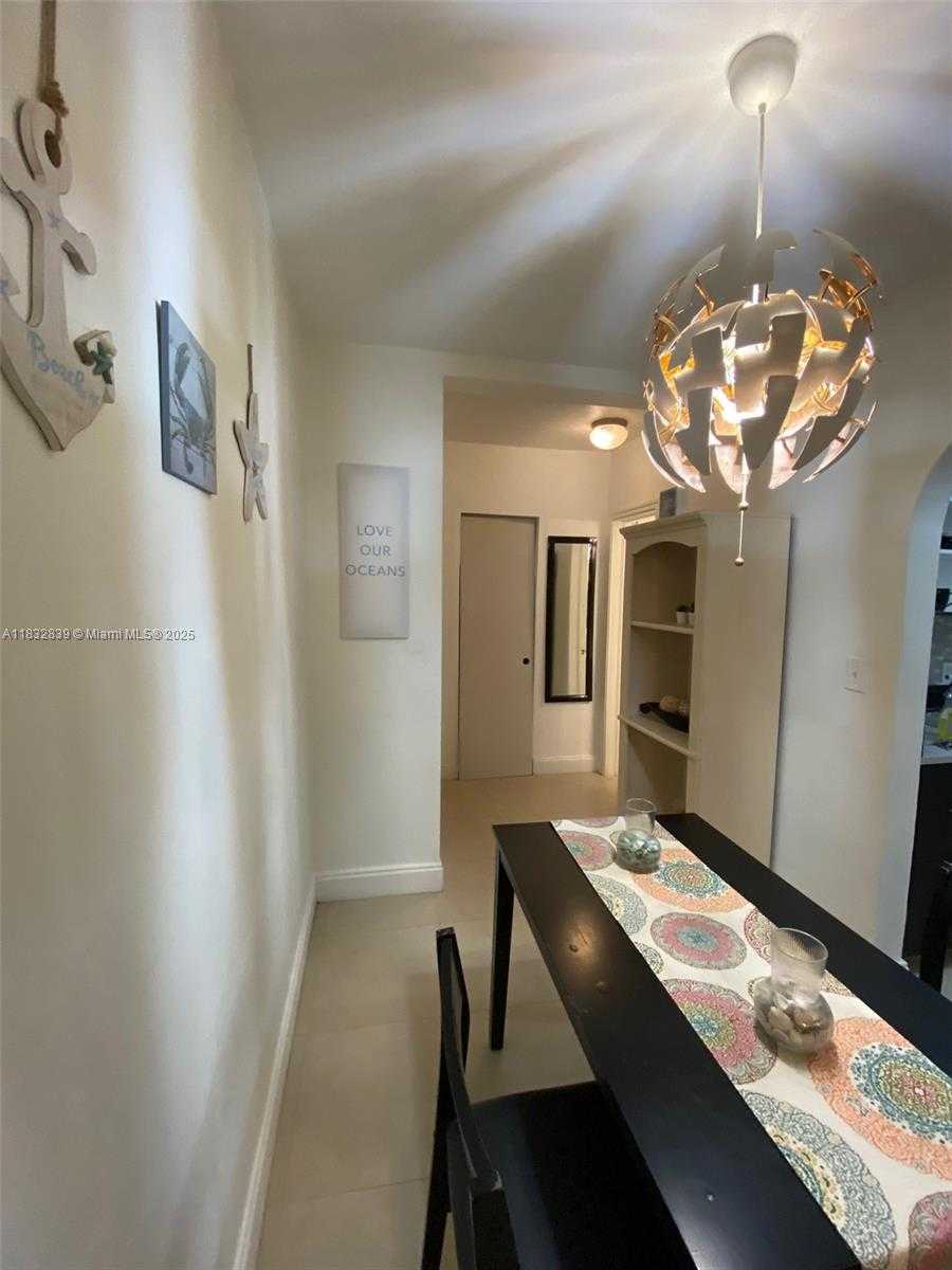 Small Image of 503 75TH ST #7504, Miami Beach Number 11