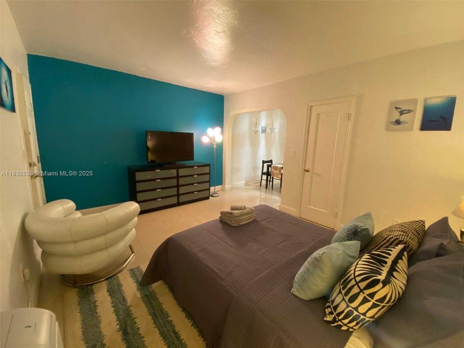 Small Image of 503 75TH ST #7504, Miami Beach Number 4