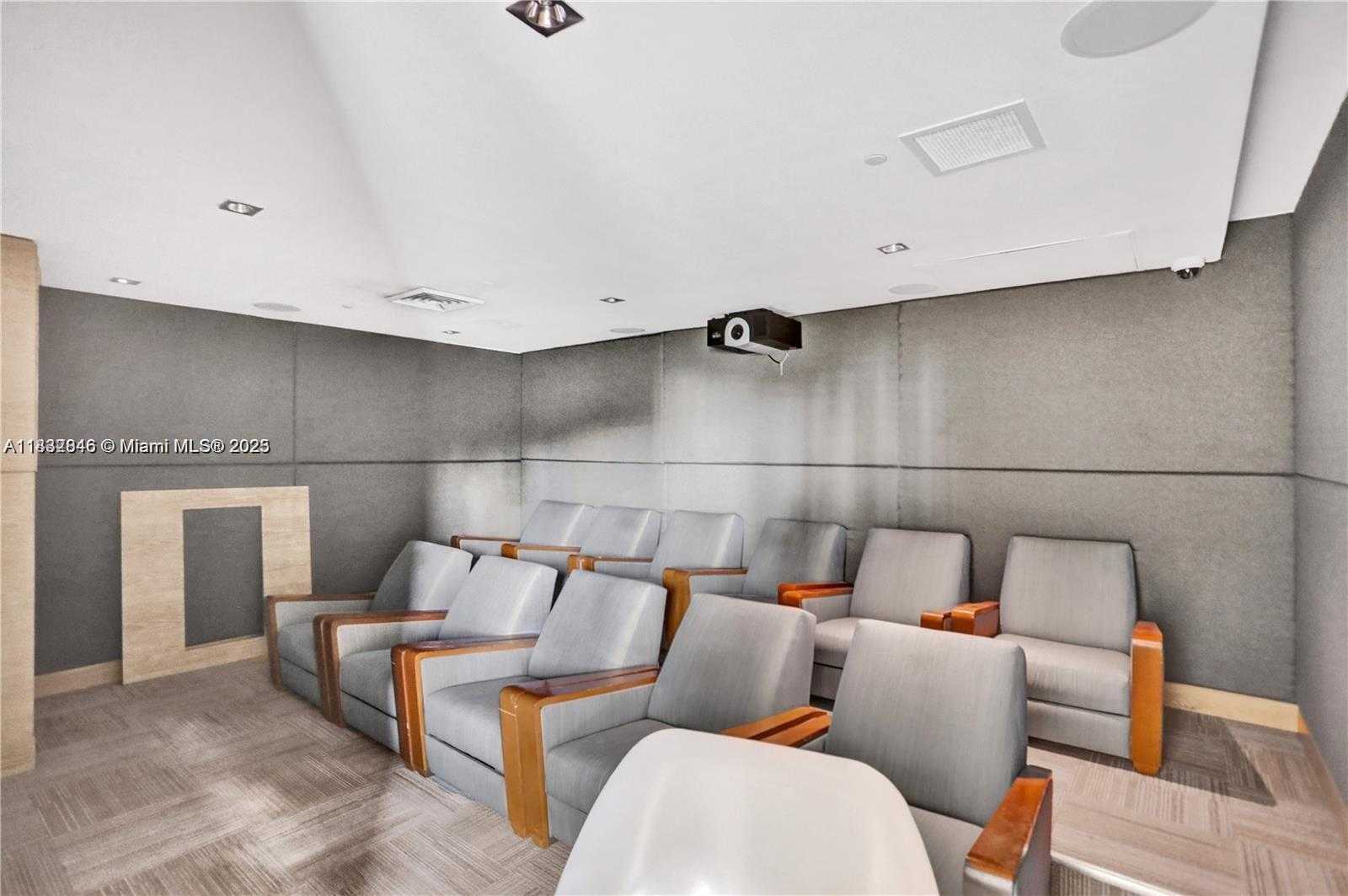 Small Image of 950 BRICKELL BAY DR #1103, Miami Number 33