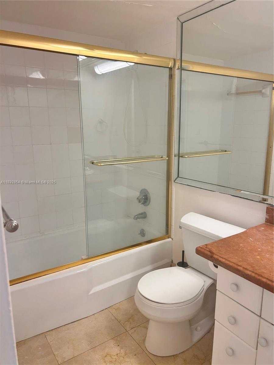 Small Image of 5161 COLLINS AVE #703, Miami Beach Number 19