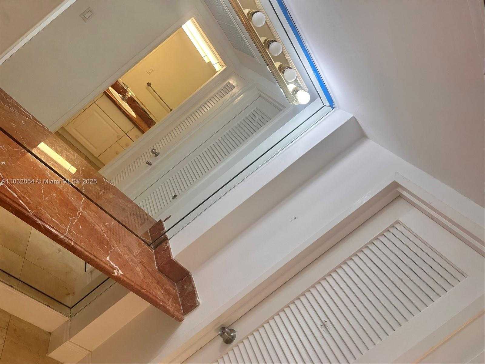 Small Image of 5161 COLLINS AVE #703, Miami Beach Number 25