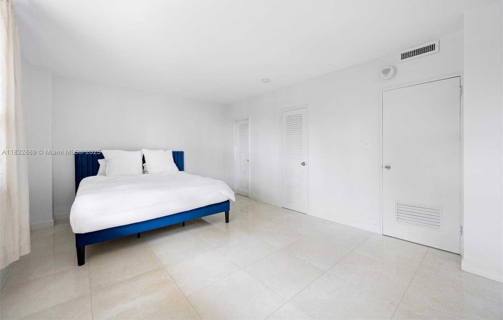 Small Image of 10185 COLLINS AVE #306, Bal Harbour Number 11