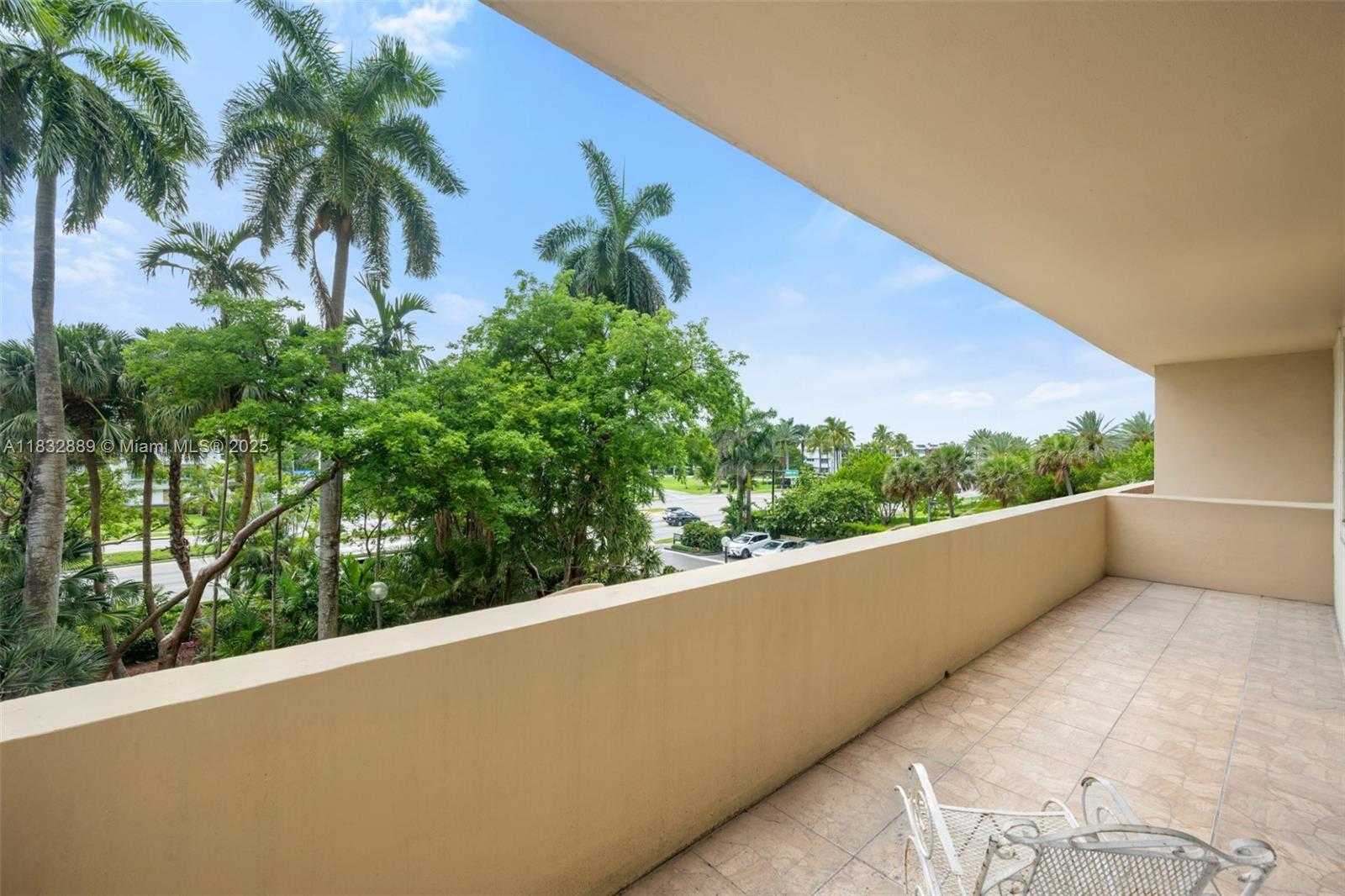 Small Image of 10185 COLLINS AVE #306, Bal Harbour Number 15