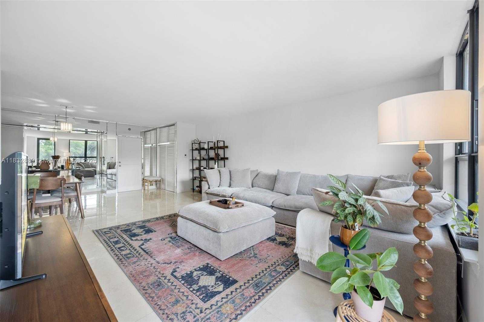 Small Image of 10185 COLLINS AVE #306, Bal Harbour Number 3