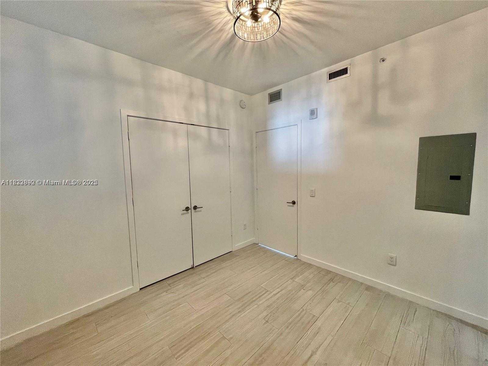 Small Image of 2900 NORTH EAST 7TH AVE #2706, Miami Number 11