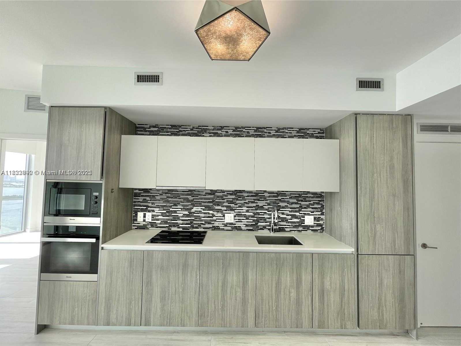 Small Image of 2900 NORTH EAST 7TH AVE #2706, Miami Number 6