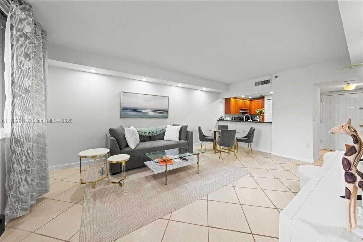 Small Image of 540 BRICKELL KEY DR #412, Miami Number 6