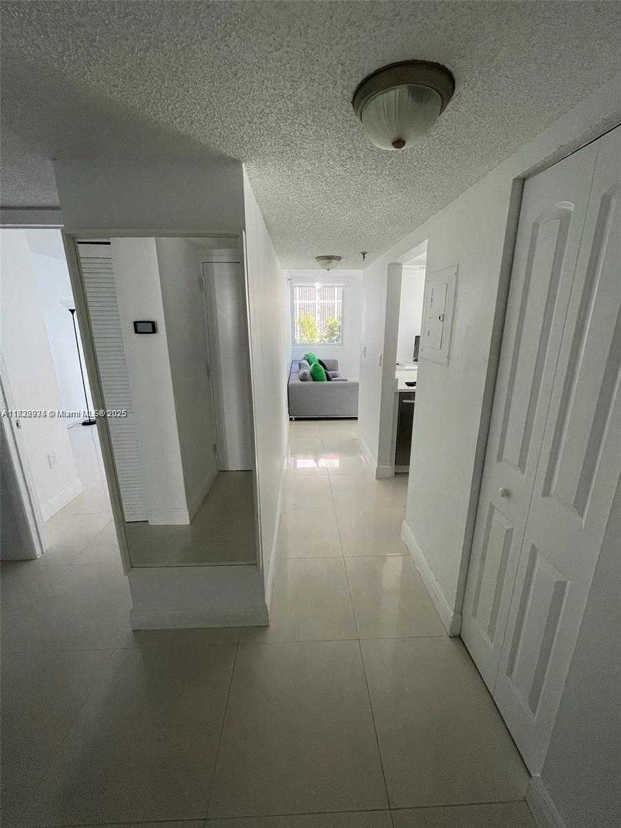Small Image of 800 NORTH MIAMI AVE #E-504, Miami Number 15