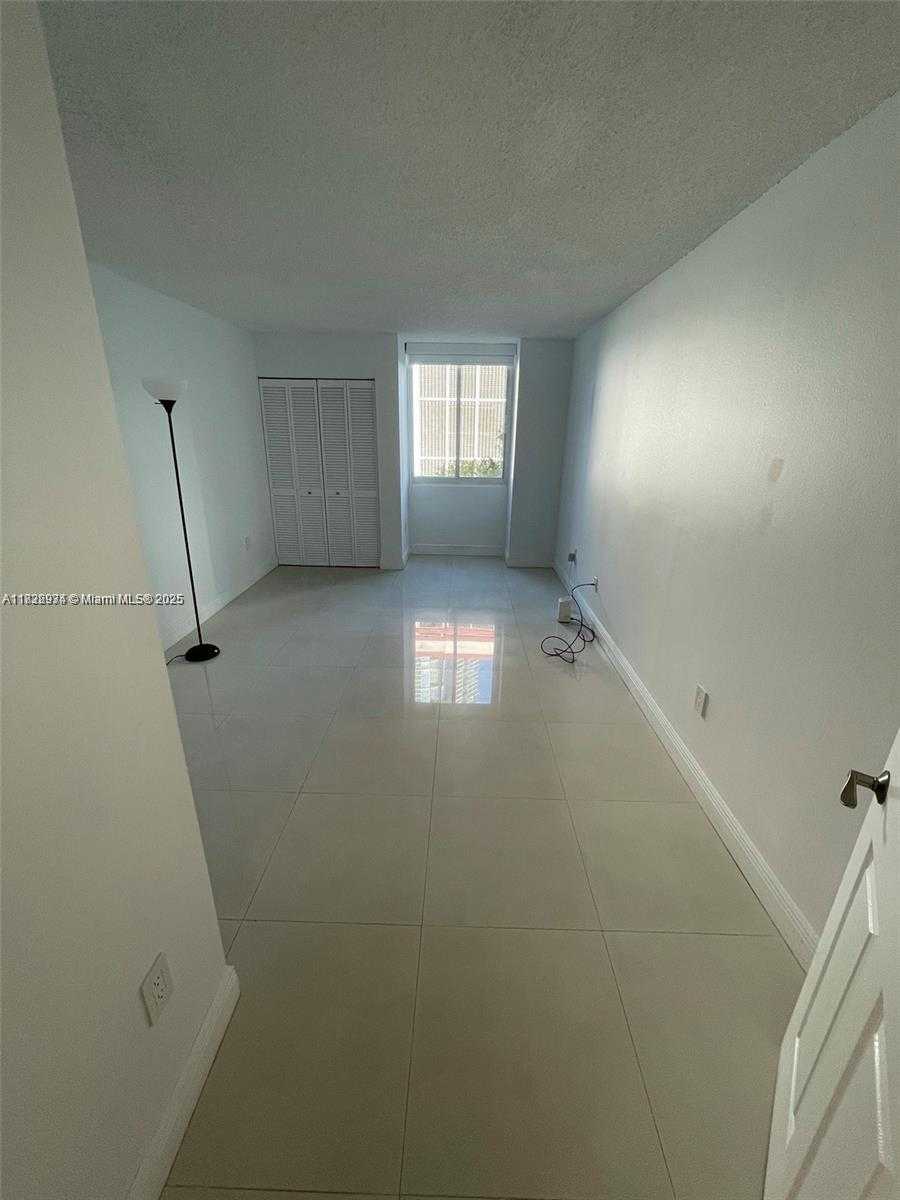 Small Image of 800 NORTH MIAMI AVE #E-504, Miami Number 16