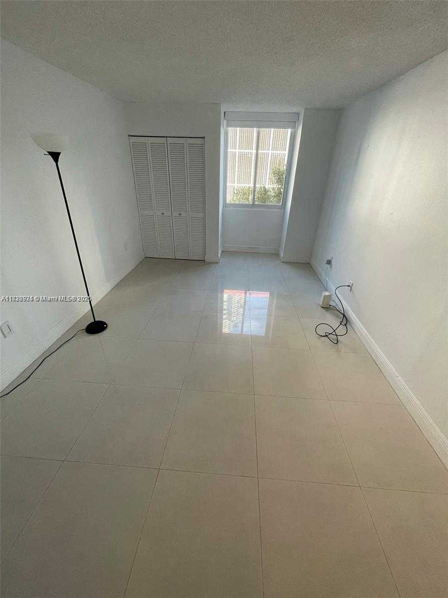 Small Image of 800 NORTH MIAMI AVE #E-504, Miami Number 17
