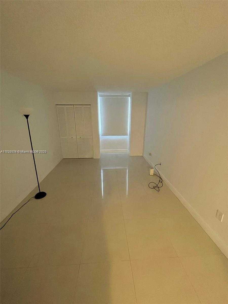 Small Image of 800 NORTH MIAMI AVE #E-504, Miami Number 18