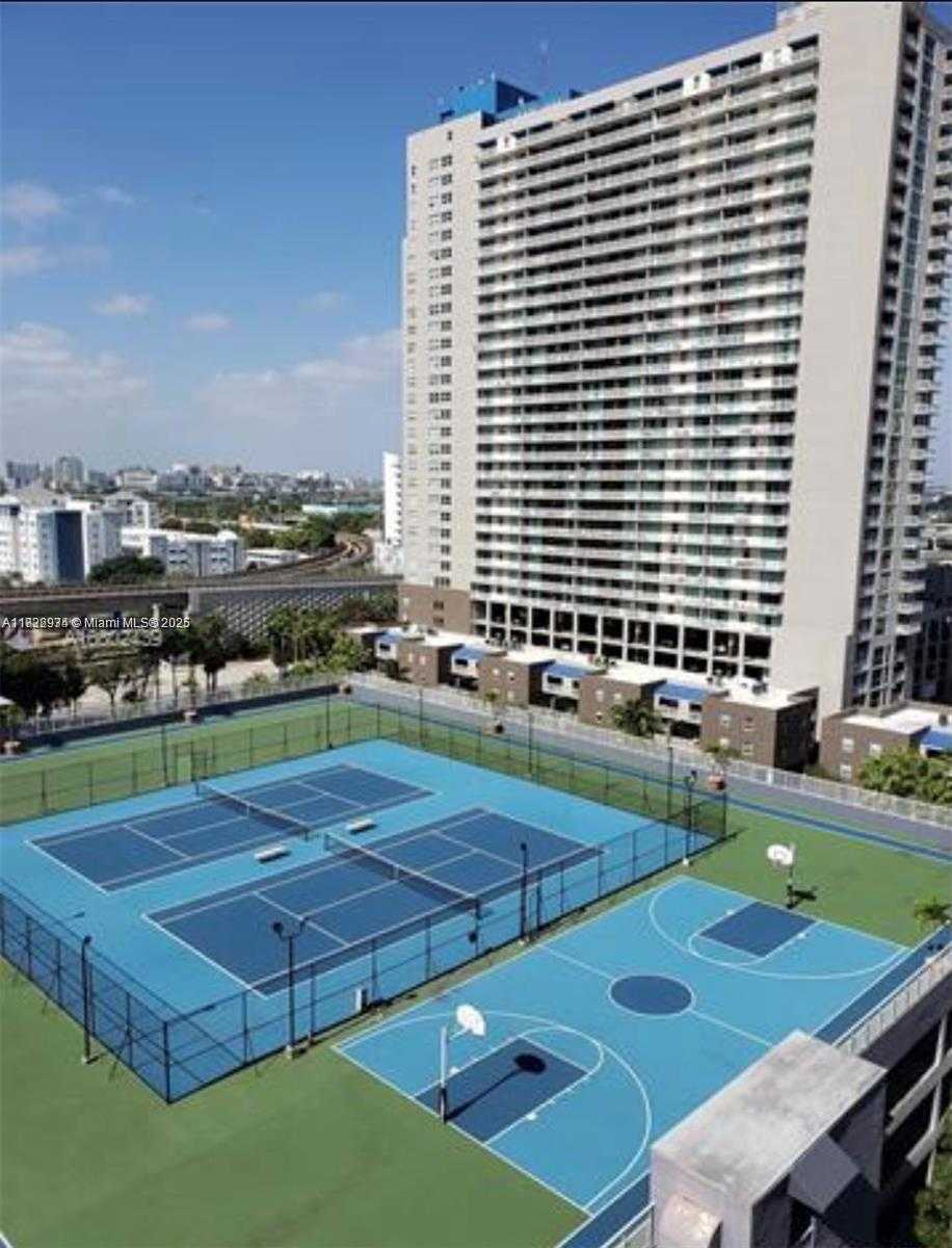 Small Image of 800 NORTH MIAMI AVE #E-504, Miami Number 3