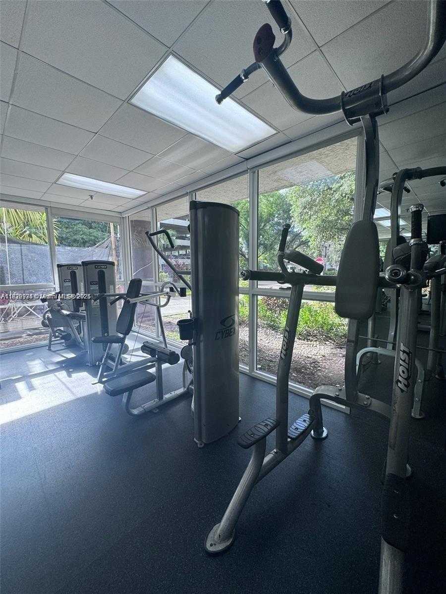 Small Image of 800 NORTH MIAMI AVE #E-504, Miami Number 33