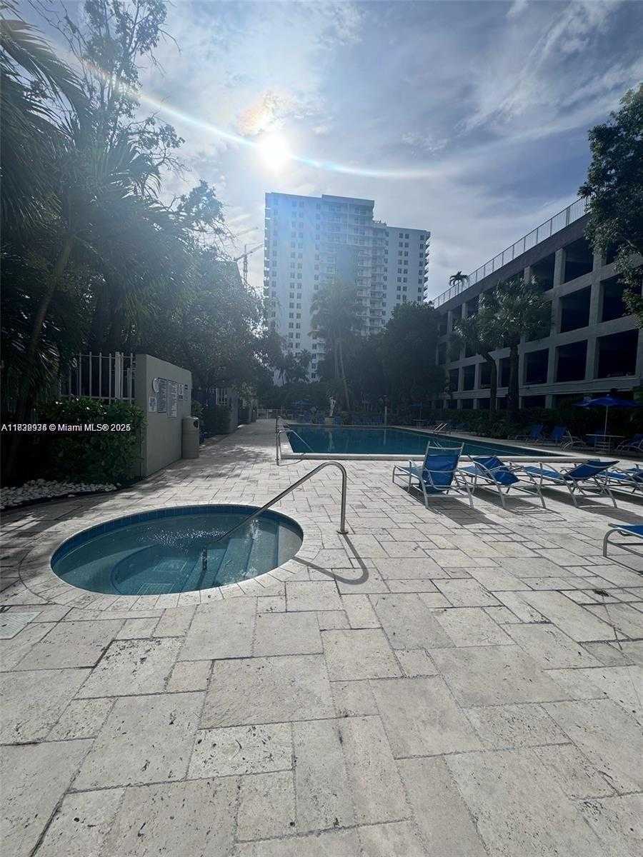 Small Image of 800 NORTH MIAMI AVE #E-504, Miami Number 40