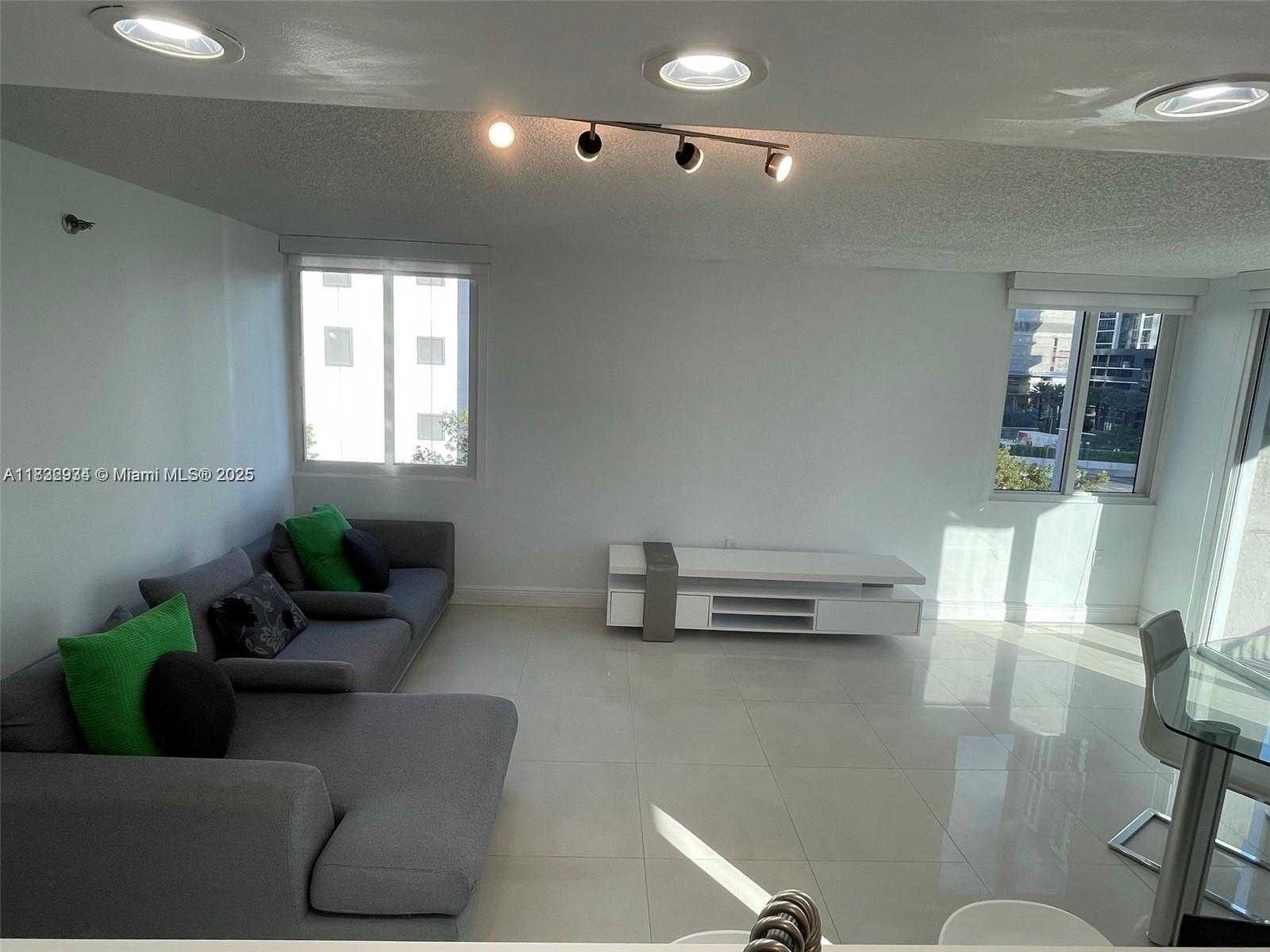 Small Image of 800 NORTH MIAMI AVE #E-504, Miami Number 6