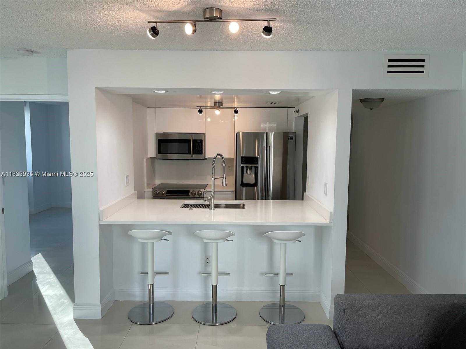 Small Image of 800 NORTH MIAMI AVE #E-504, Miami Number 9
