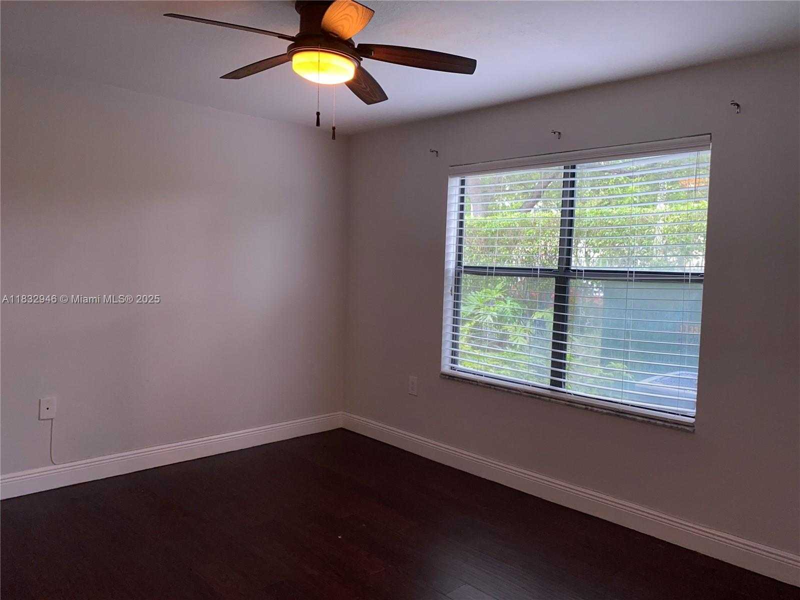 Small Image of 15661 SOUTH WEST 104TH TER #3112, Miami Number 22