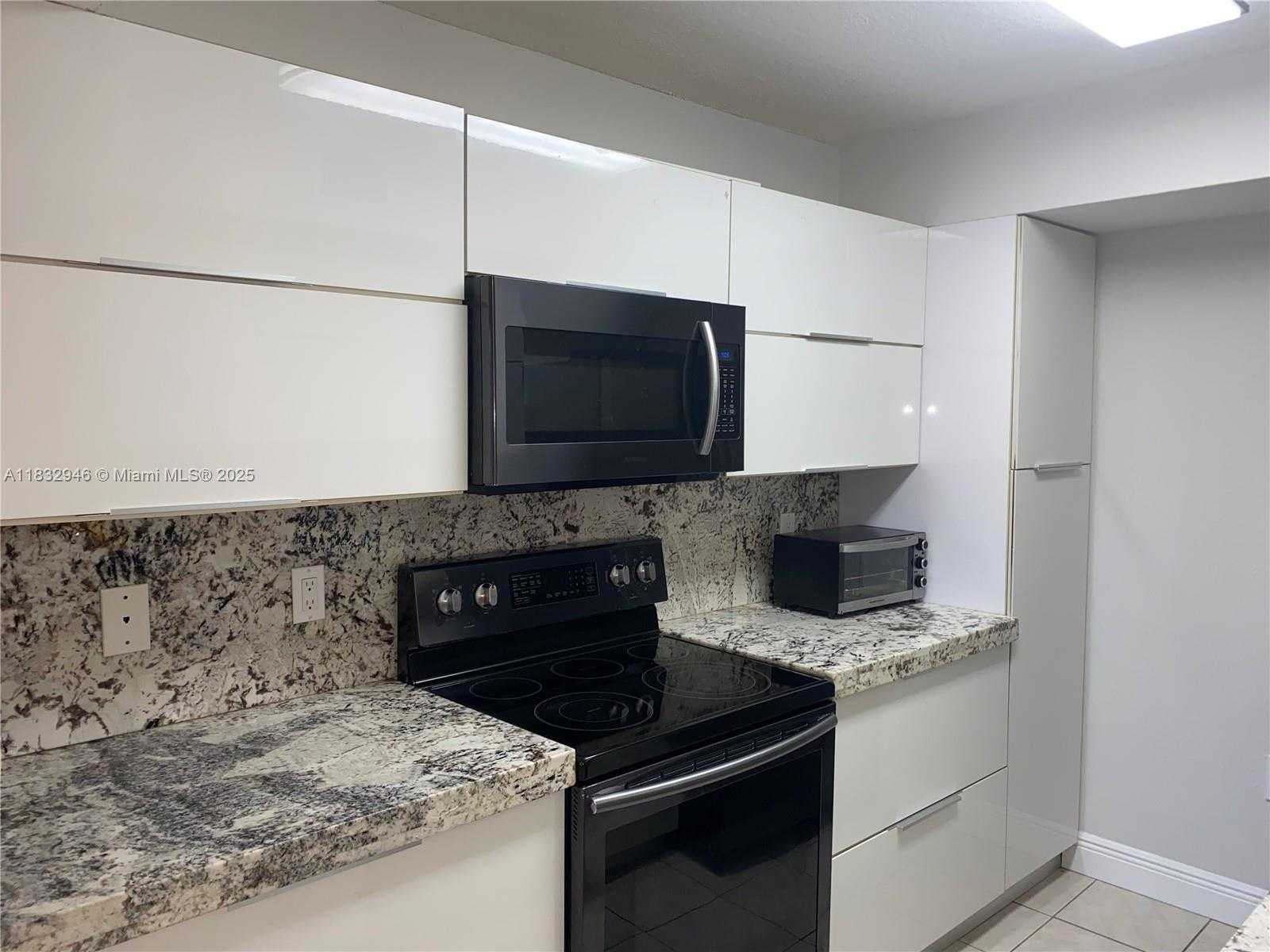 Small Image of 15661 SOUTH WEST 104TH TER #3112, Miami Number 8