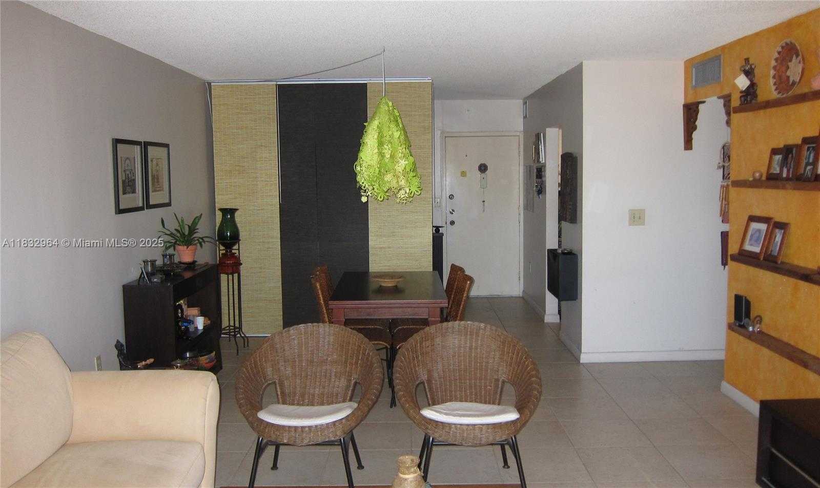 Small Image of 2801 NORTH EAST 183RD ST #2009W, Aventura Number 6
