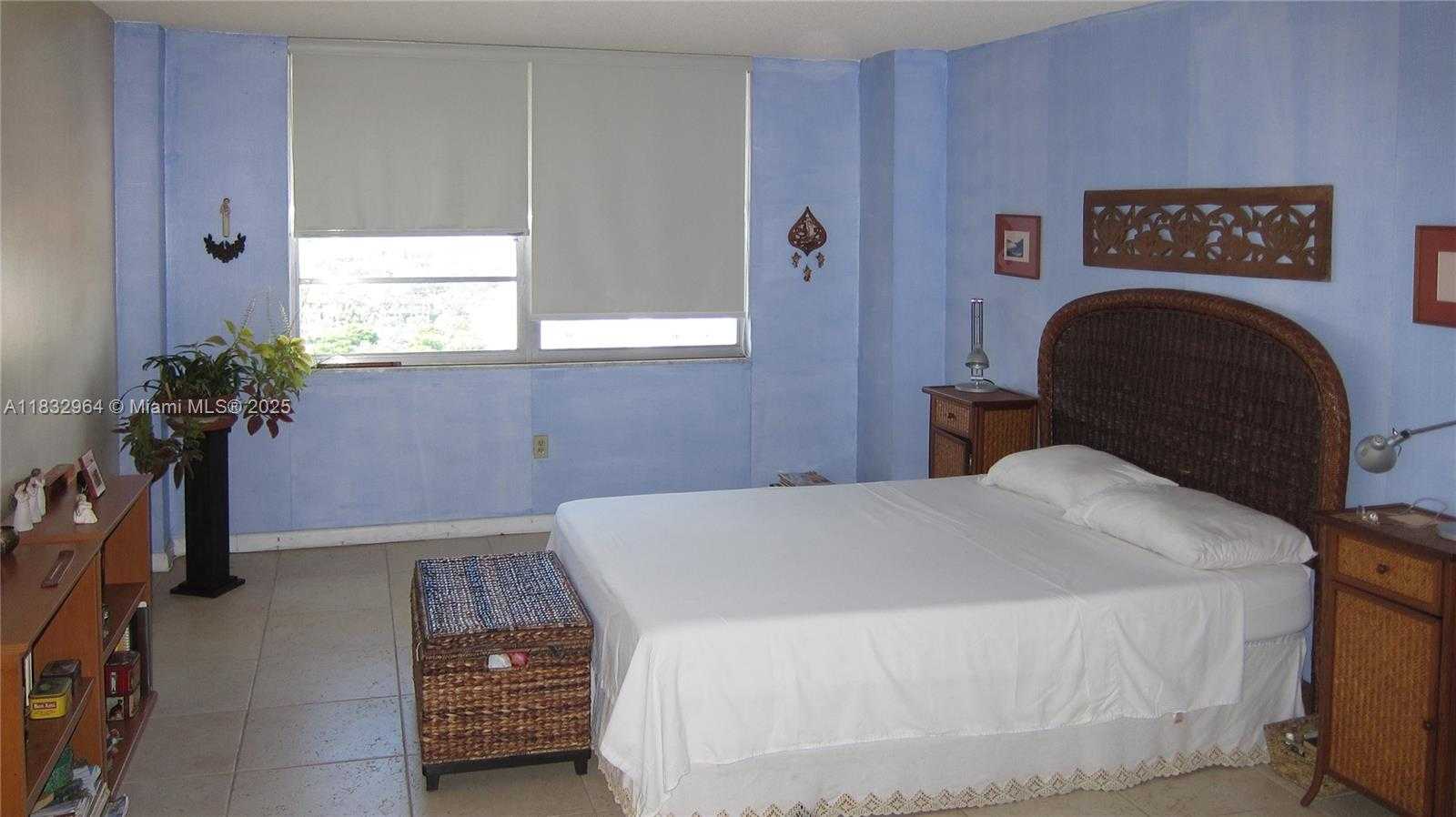 Small Image of 2801 NORTH EAST 183RD ST #2009W, Aventura Number 9