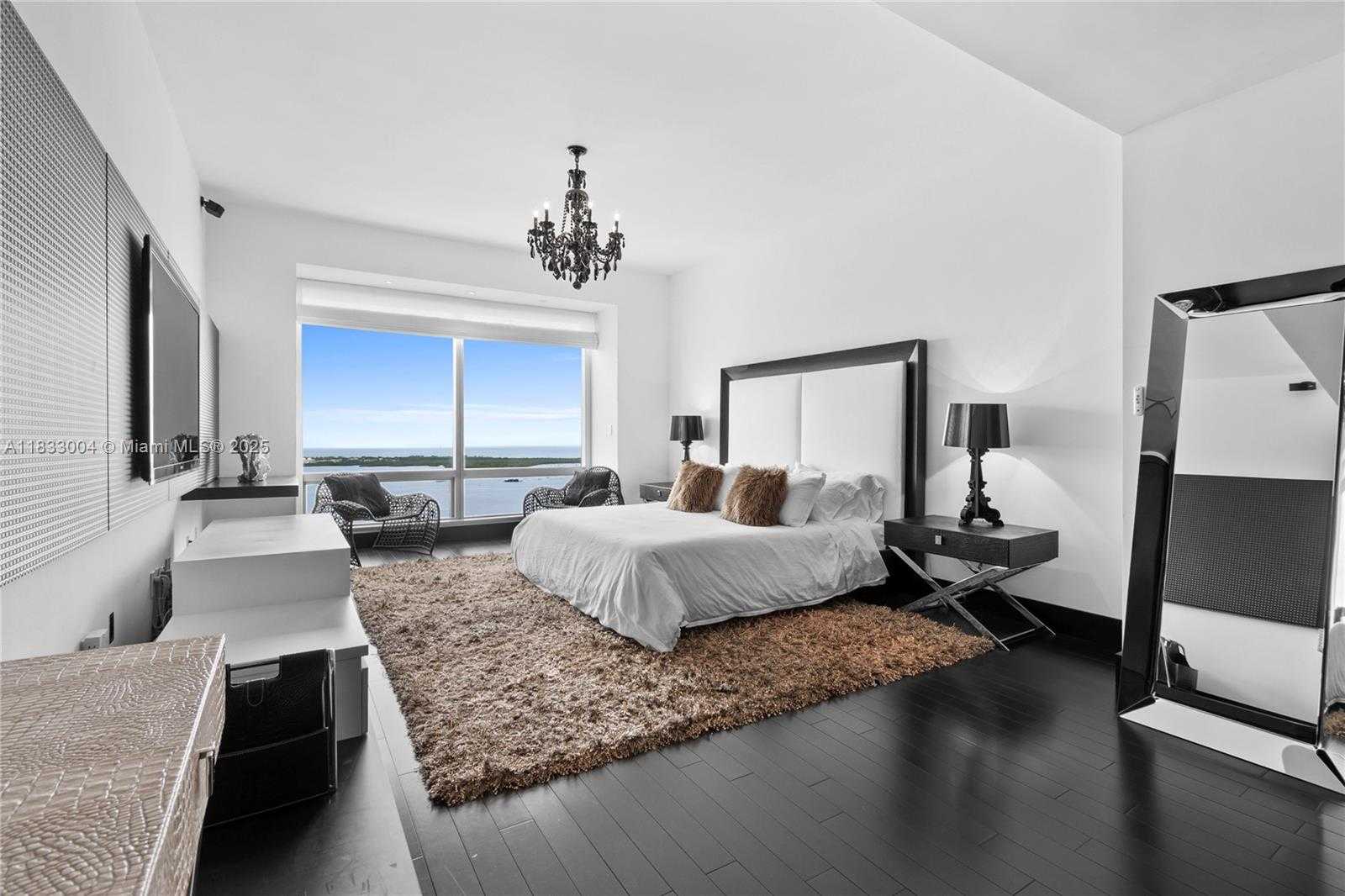 Small Image of 1425 BRICKELL AVE #42E, Miami Number 18