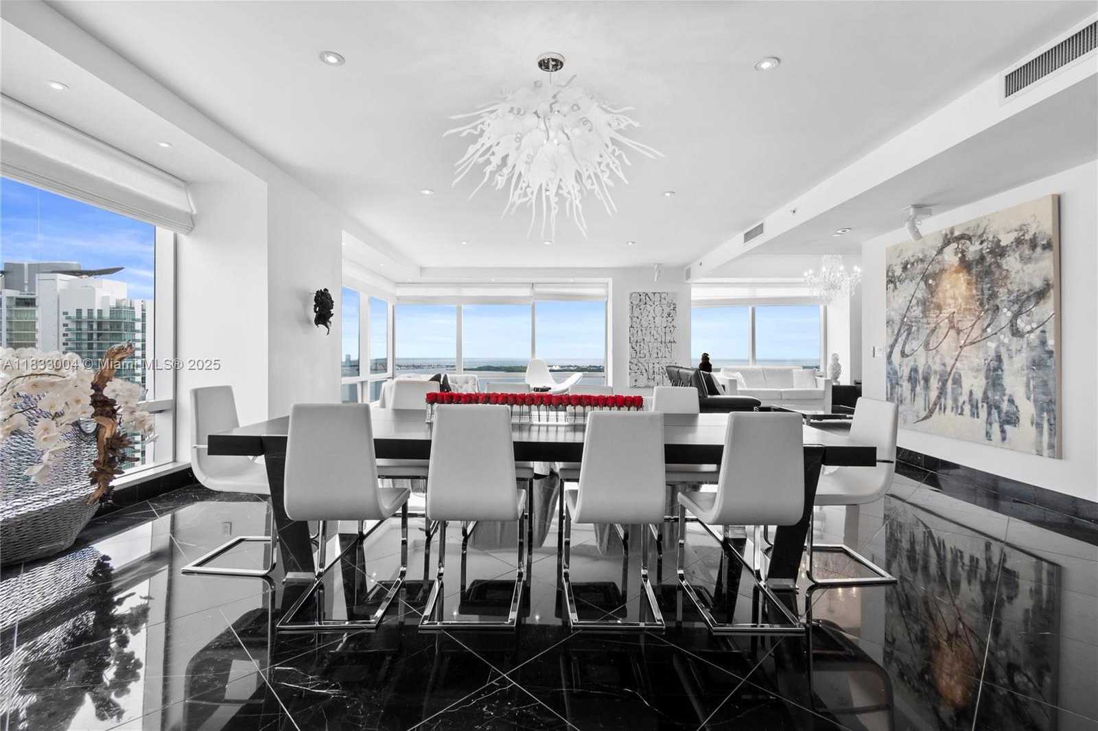 Small Image of 1425 BRICKELL AVE #42E, Miami Number 2