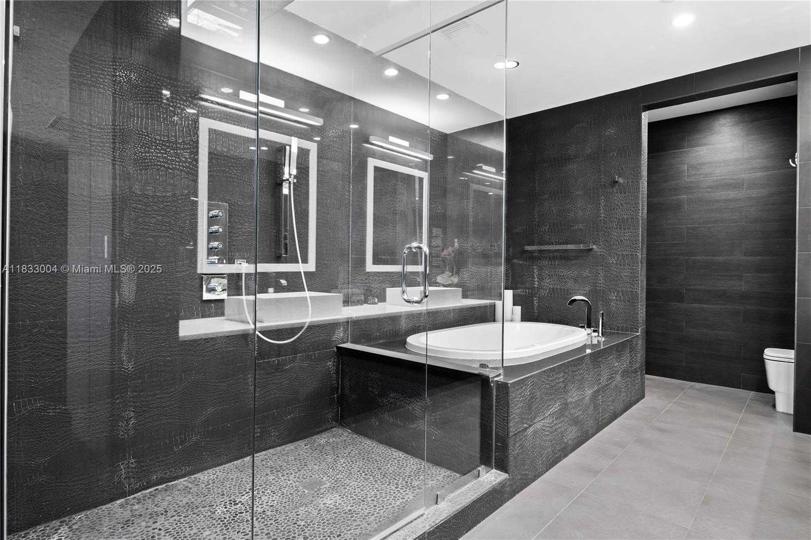 Small Image of 1425 BRICKELL AVE #42E, Miami Number 20