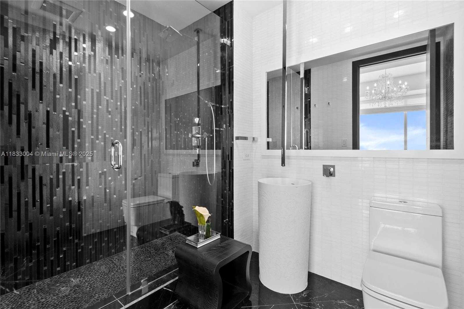 Small Image of 1425 BRICKELL AVE #42E, Miami Number 23