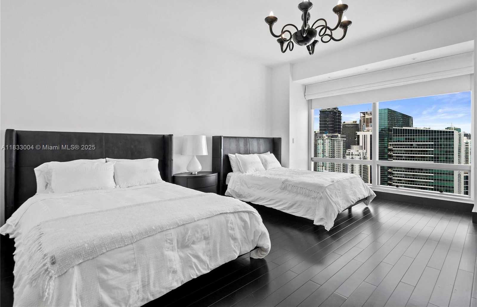 Small Image of 1425 BRICKELL AVE #42E, Miami Number 32