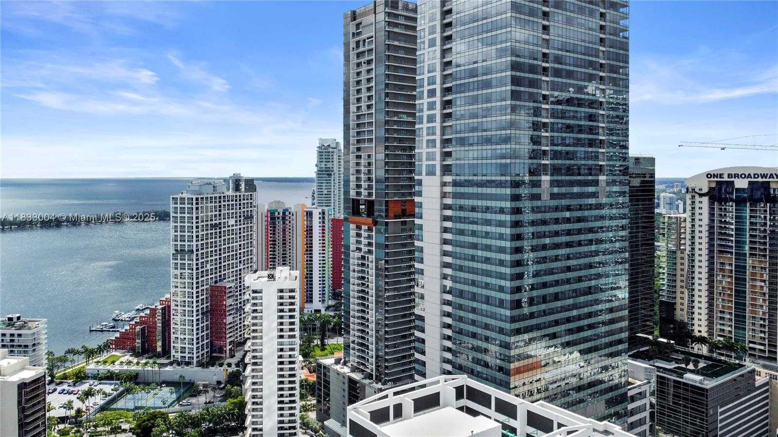 Small Image of 1425 BRICKELL AVE #42E, Miami Number 41