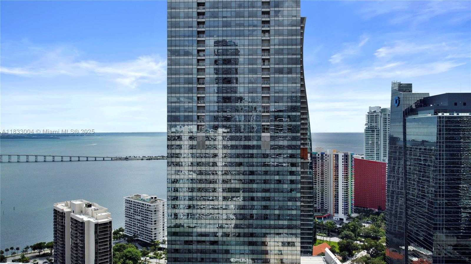 Small Image of 1425 BRICKELL AVE #42E, Miami Number 43