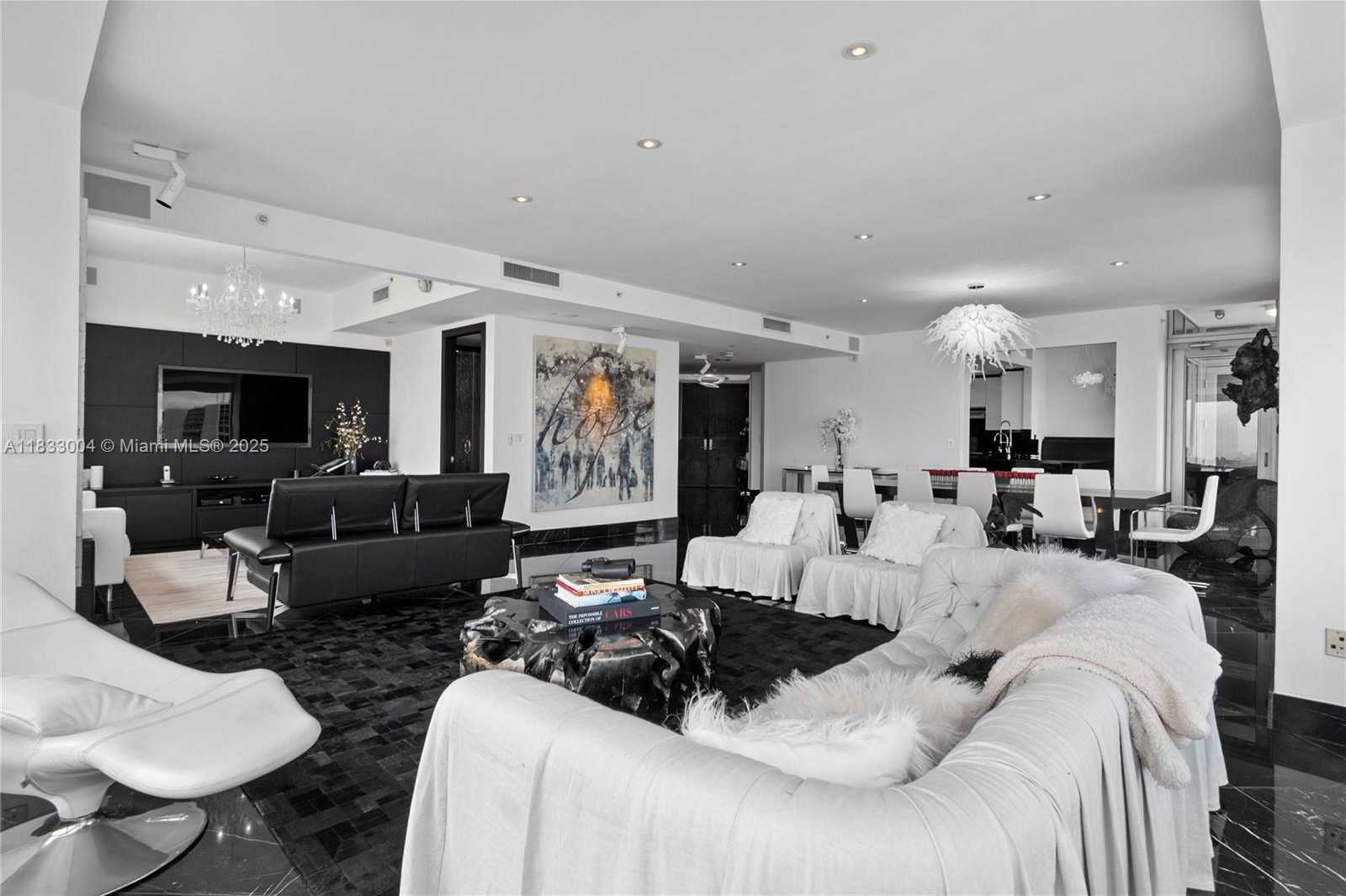 Small Image of 1425 BRICKELL AVE #42E, Miami Number 6