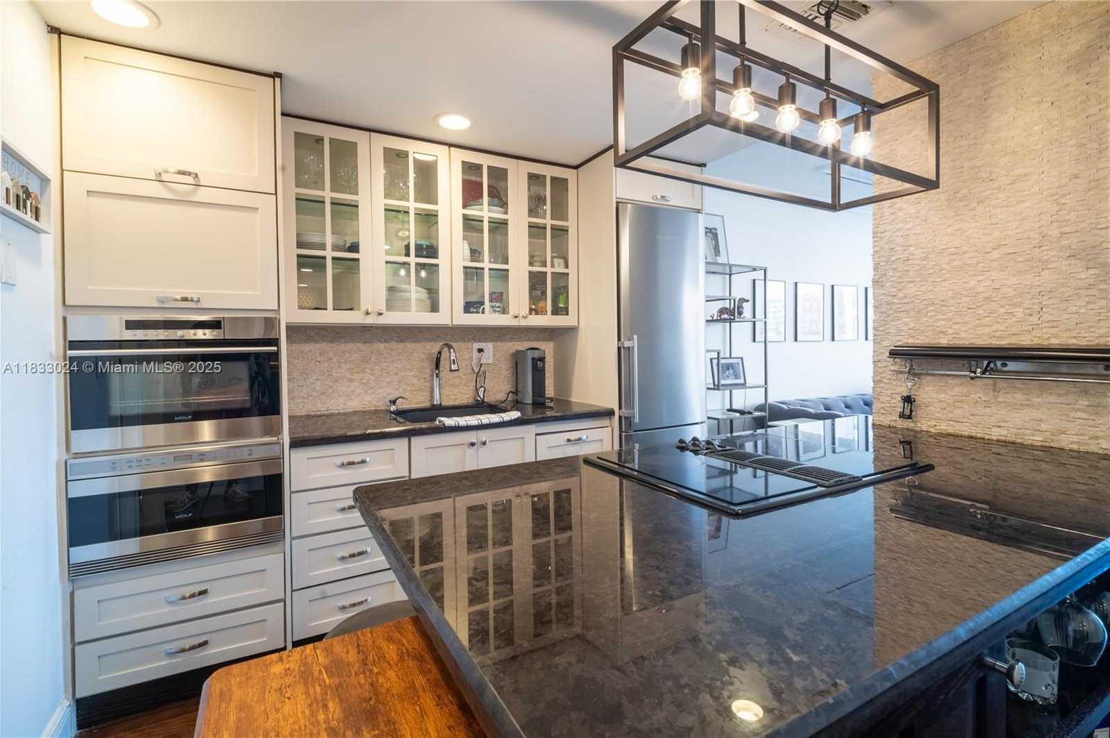 Small Image of 1581 BRICKELL AVE #508, Miami Number 11
